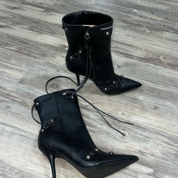 Womens boots - Picture 1 of 2